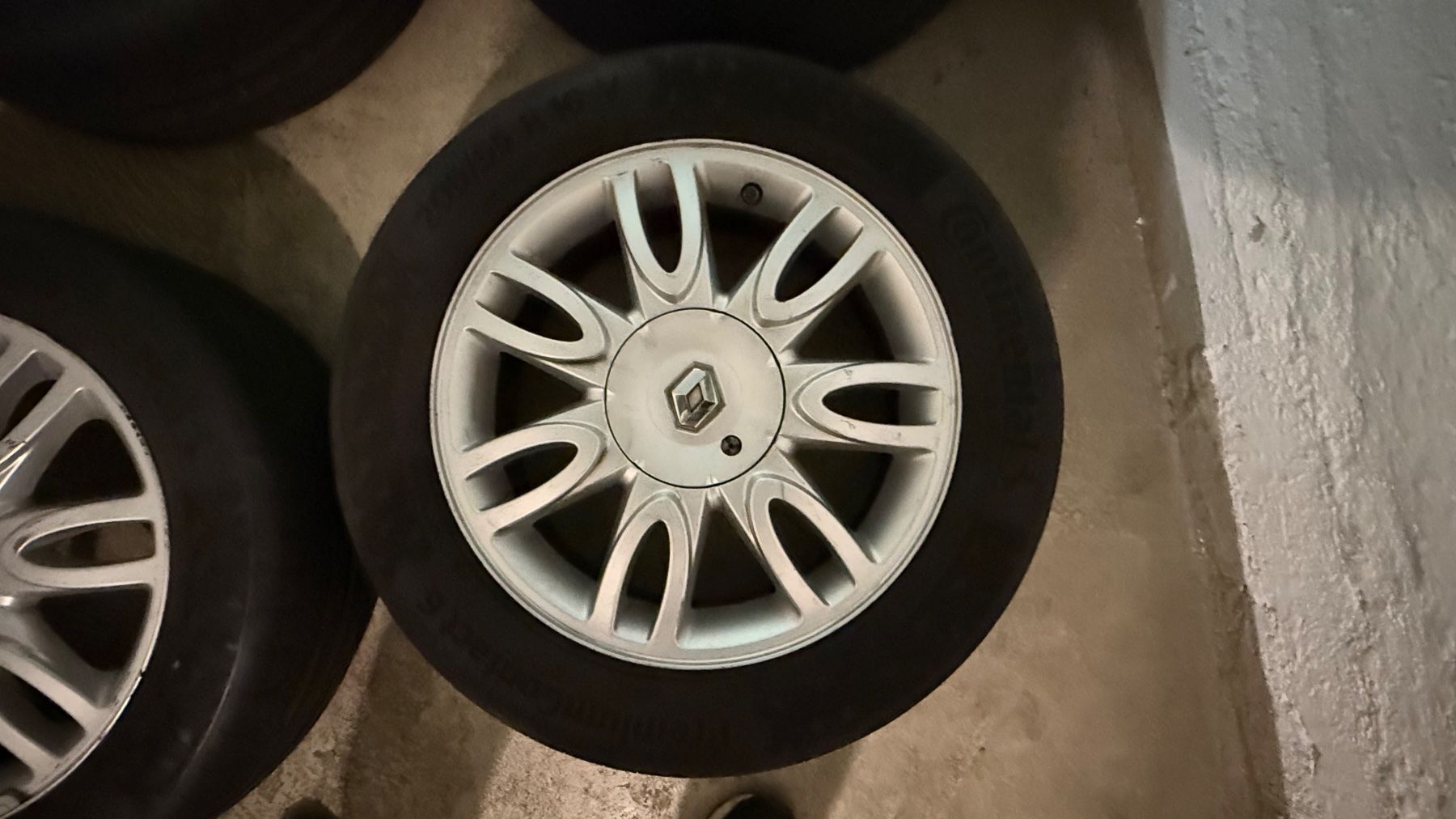 Renault Felgen: 4x original renault Laguna felgen – Gebraucht aus Glattbrugg von BlitzSale 3