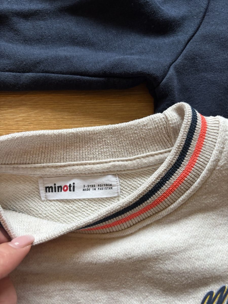 Maglioni & Felpe: 2 Pullover, Grösse 98/104 – Usato da Brütten venduto da Raaphi6 1