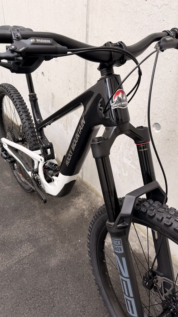Rocky Mountain Bicycles Biciclette: Rocky Mountain Altitude Carbon 29" Grösse L – Nuovo (secondo la descrizione) da Davos Platz venduto da Flyinggrizzlybear 1