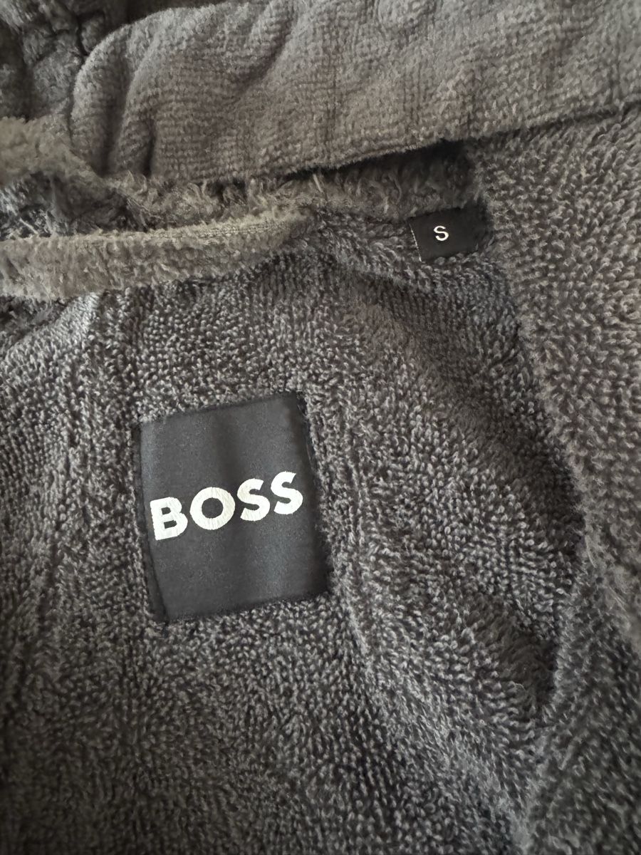Hugo Boss Accappatoi: Hugo Boss Bademantel Grau – Usato da Embrach venduto da lady_t_ 2