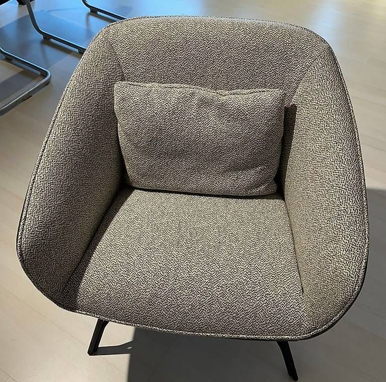 Sessel: Polstersessel ICONS ab Ausstellung – Gebraucht aus Urtenen-Schönbühl von wohnstudio_haller