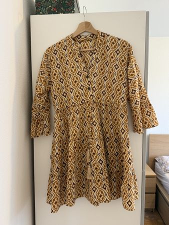 Summer dress, 100% cotton, dresses like a S