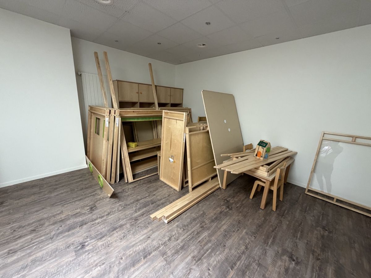 Giocattoli: Kinderkrippe Inventar – Usato da Zürich venduto da kendi001 9
