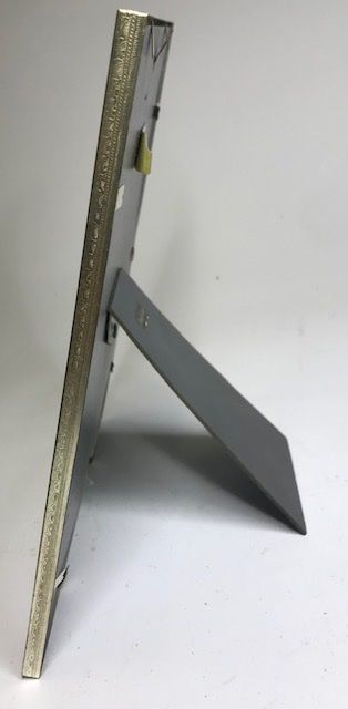 Bilderrahmen: Metallbilderrahmen mit gewölbten Glas versilbert – Gebraucht aus Zürich von gigimai67