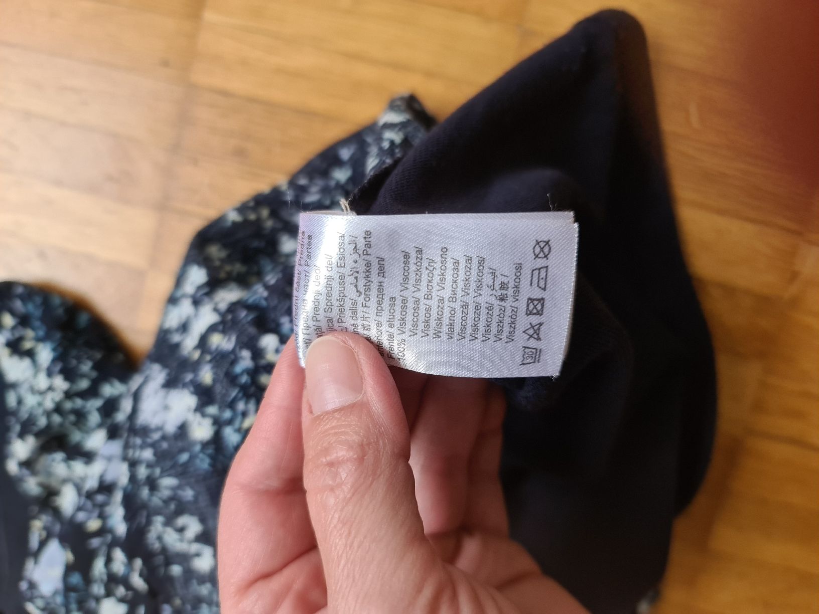 Tom Tailor T-Shirts: Schickes Damen-Sommer-Oberteil Tom Tailor gr S – Neu (gemäss Beschreibung) aus Emmenbrücke von gatasalvache 8