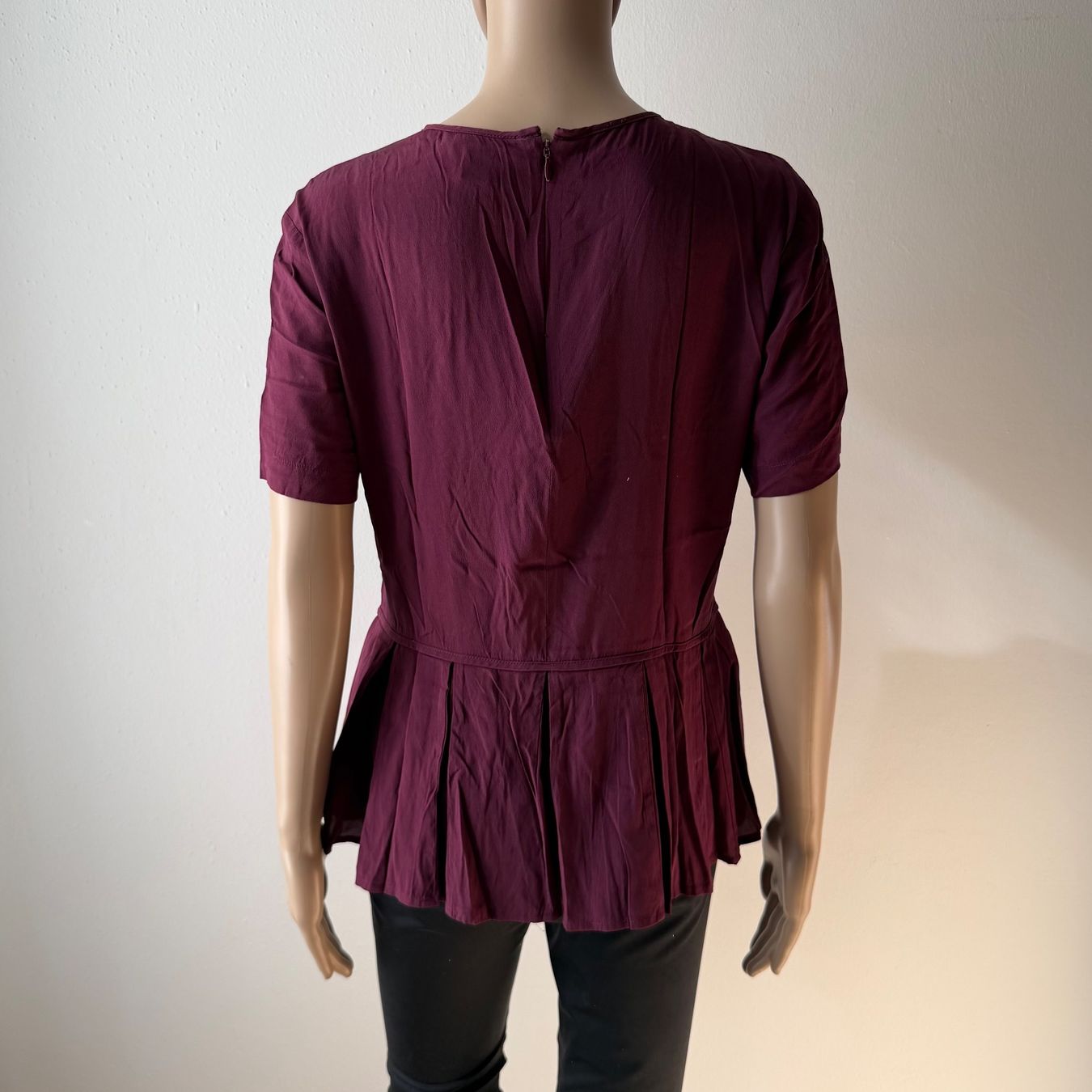 DKNY T-shirts: DKNY Seidenshirt 🩷 – D'occasion à zürich par vintage12 4