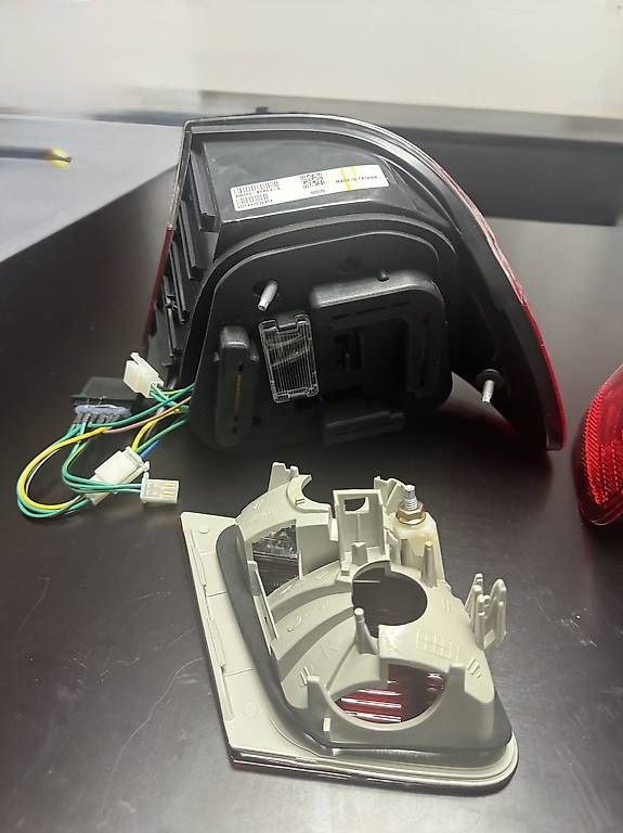Fari: BMW E46 Rückleuchten LED Coupe – Usato da Buchs SG venduto da Ammo97 2