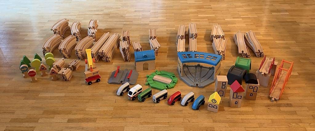 Spielzeuge: Circuit Train en bois – Gebraucht aus Nyon von rullorullo 1