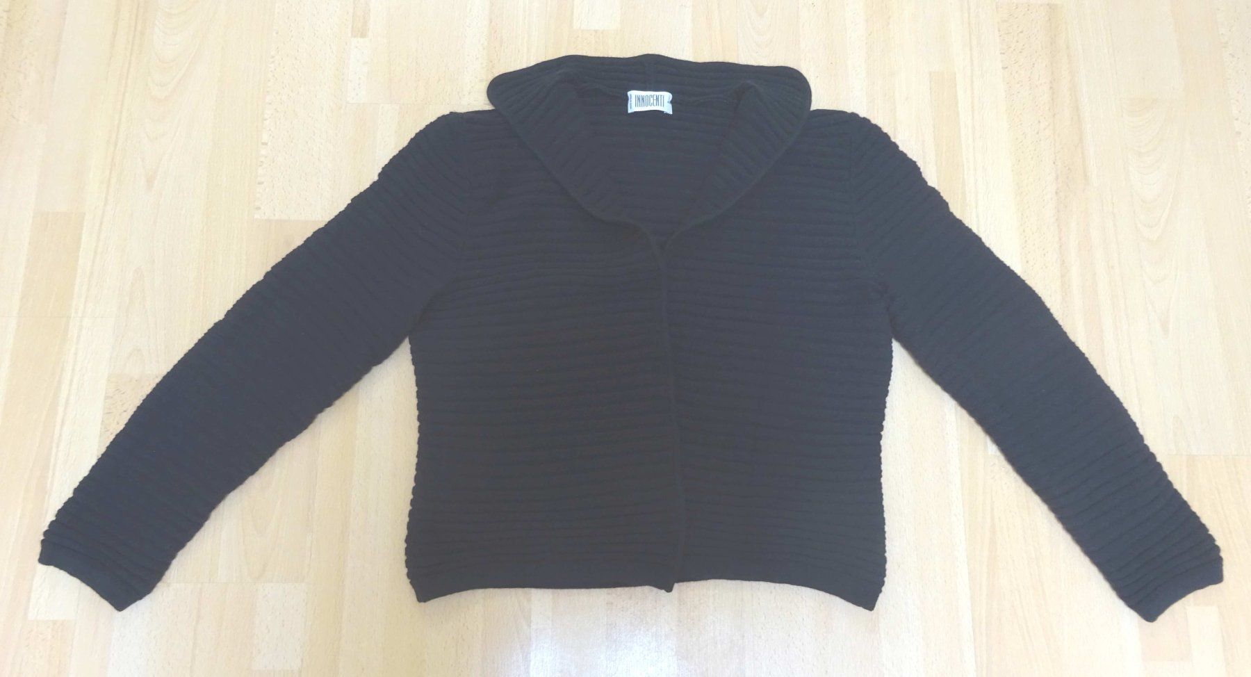 Giacche: Innocenti - Strickjacke - schwarz - Grösse 38 – Usato da Zofingen venduto da Justizia_01 1