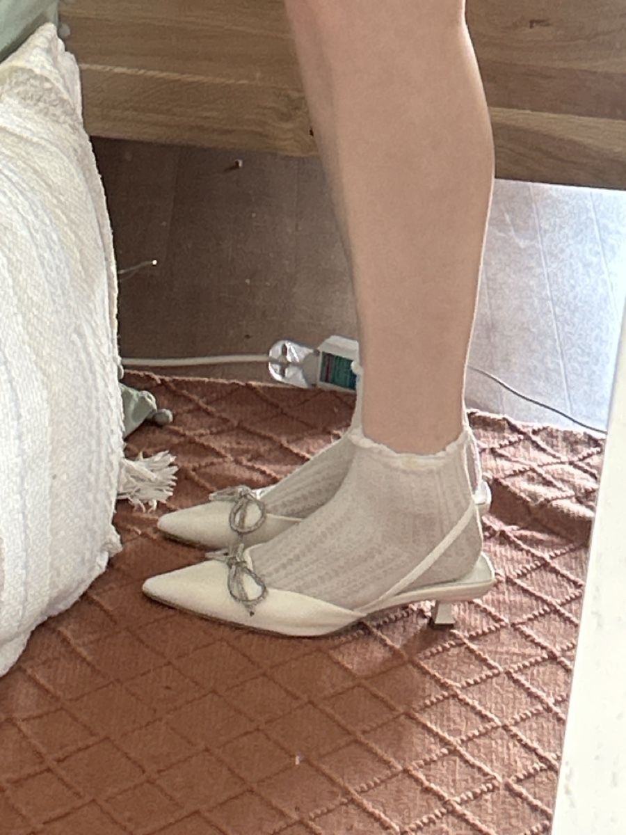 Scarpe da donna: Weisse Kittenheels mit Schleife, Grösse 41 – Nuovo (secondo la descrizione) da Zürich venduto da xeniiilou 2