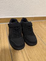 Nike Kinder Turnschuhe schwarz EUR 31 guter Zustand