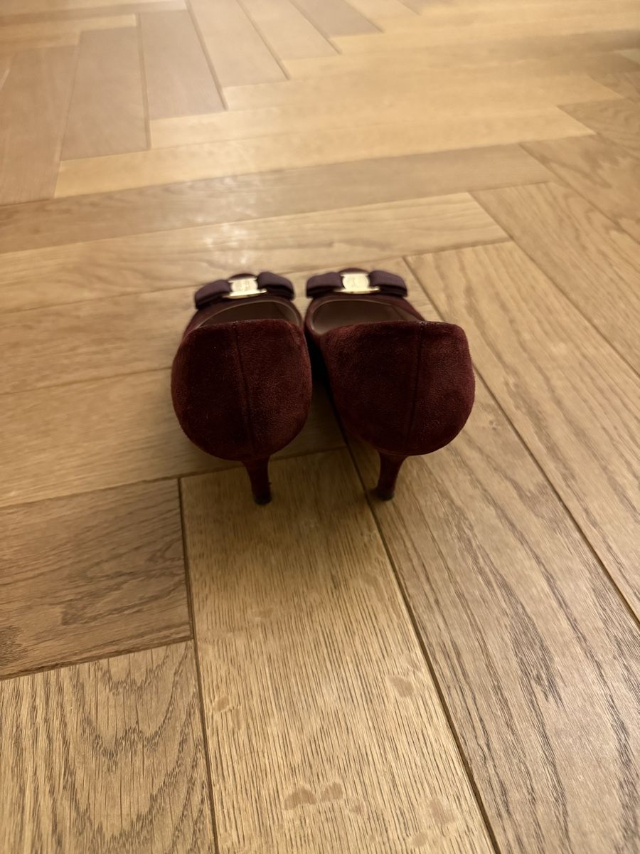 Salvatore Ferragamo Damenschuhe: Elegant Salvatore Ferragamo Pumps size 7 – Gebraucht aus Zürich von floridiablanca 1