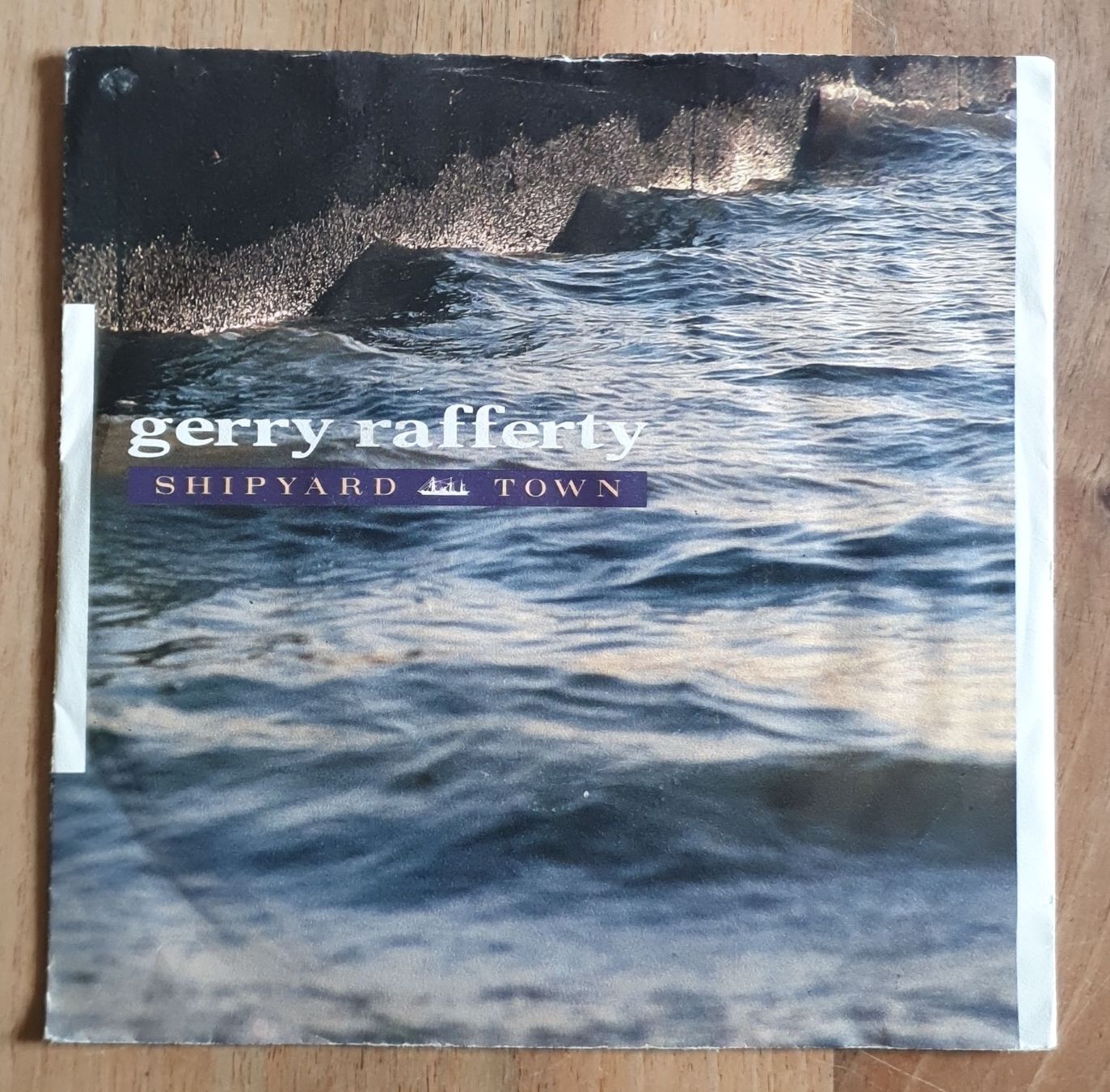 Schallplatten: Gerry Rafferty Shipyard Town 7" Vinyl Polydor – Gebraucht aus Sirnach von dimitri1963