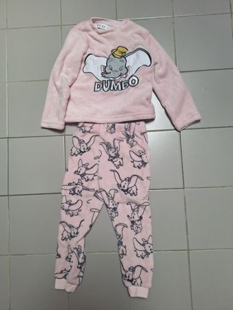Kuscheliges Pyjama Grösse 110