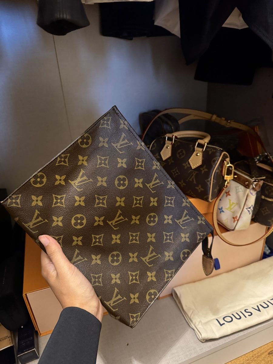 Louis Vuitton Sacs: Louis Vuitton Toiletry Pouch 26 cm – D'occasion à Widnau par Pukpan_99 3