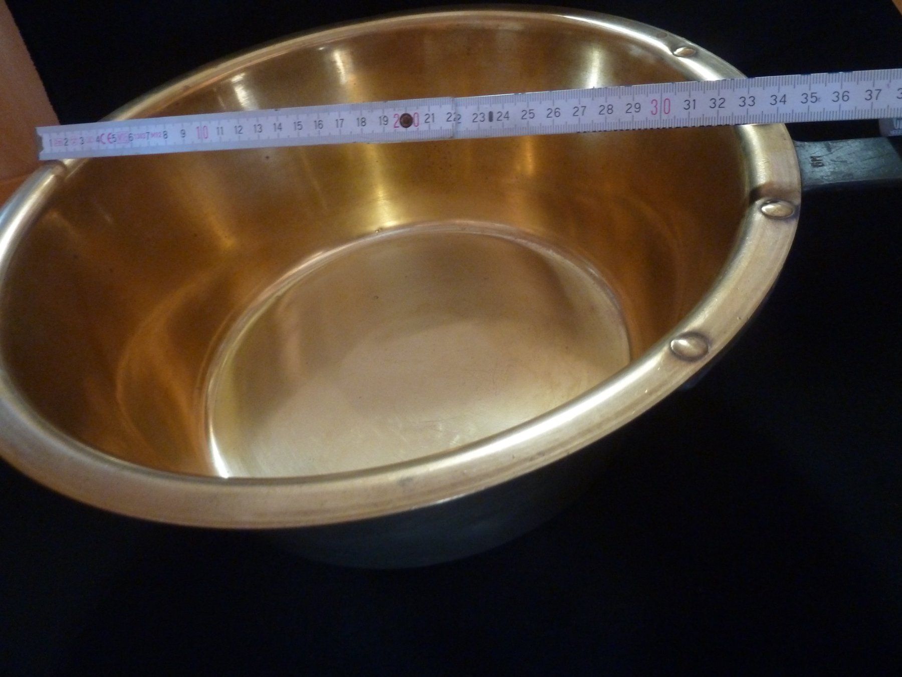 Padelle: Messingpfanne antik gross / Deko Küche – Usato da Salmsach venduto da my-fair-lady