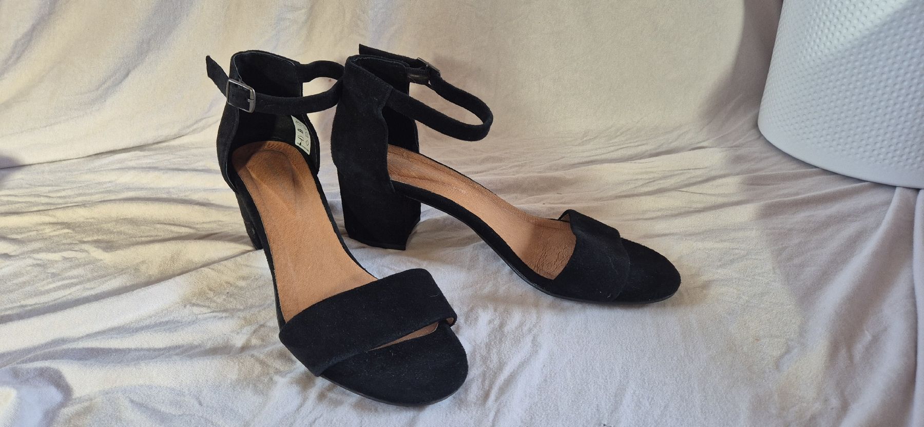 Scarpe da donna: Damenschuhe Sandalen schwarz Gr. 40  – Usato da Biel-Benken BL venduto da Minder123