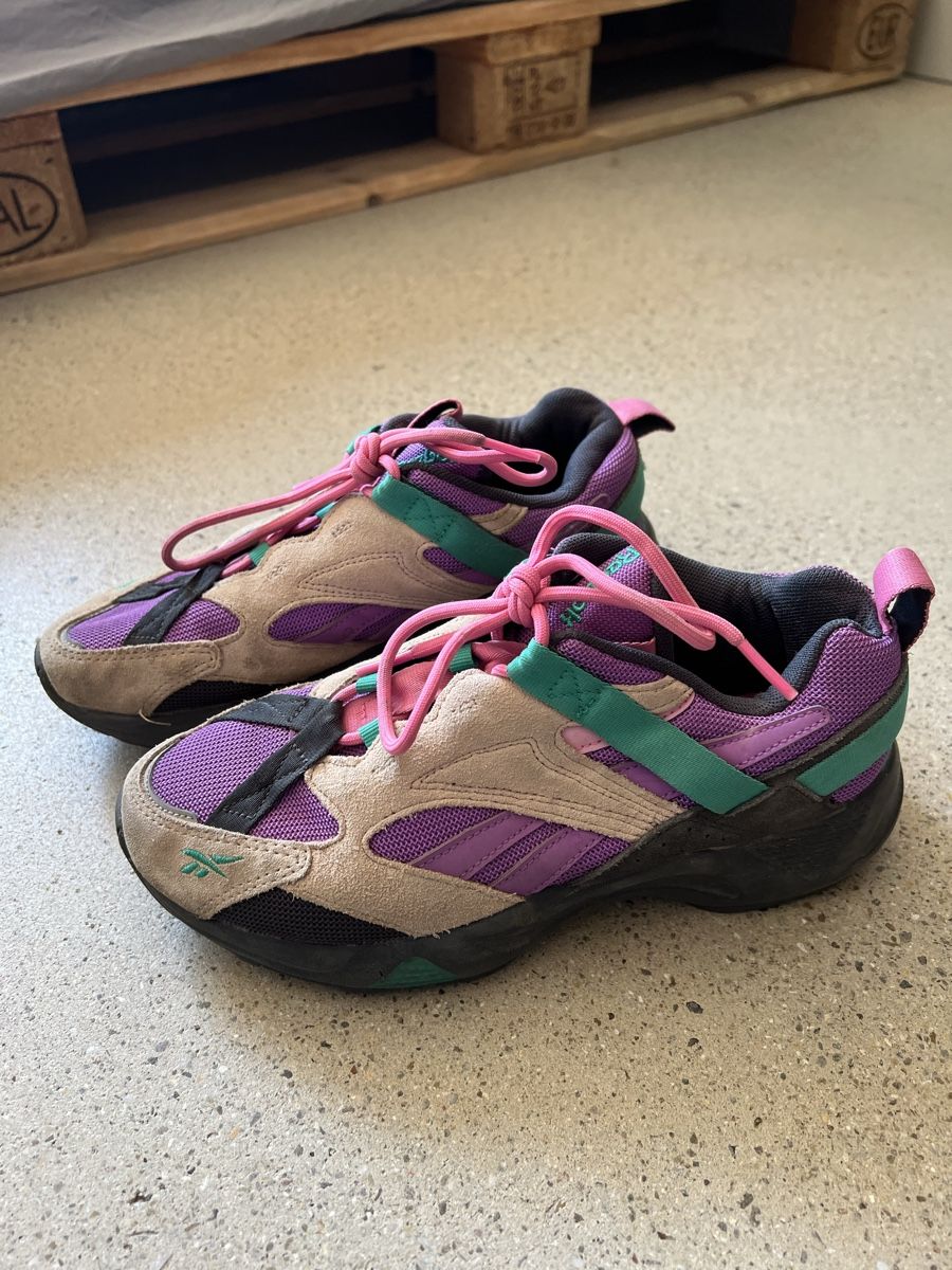 Reebok Scarpe da donna: Reebok Sneakers Gr.38 – Usato da Basel venduto da lolixyz