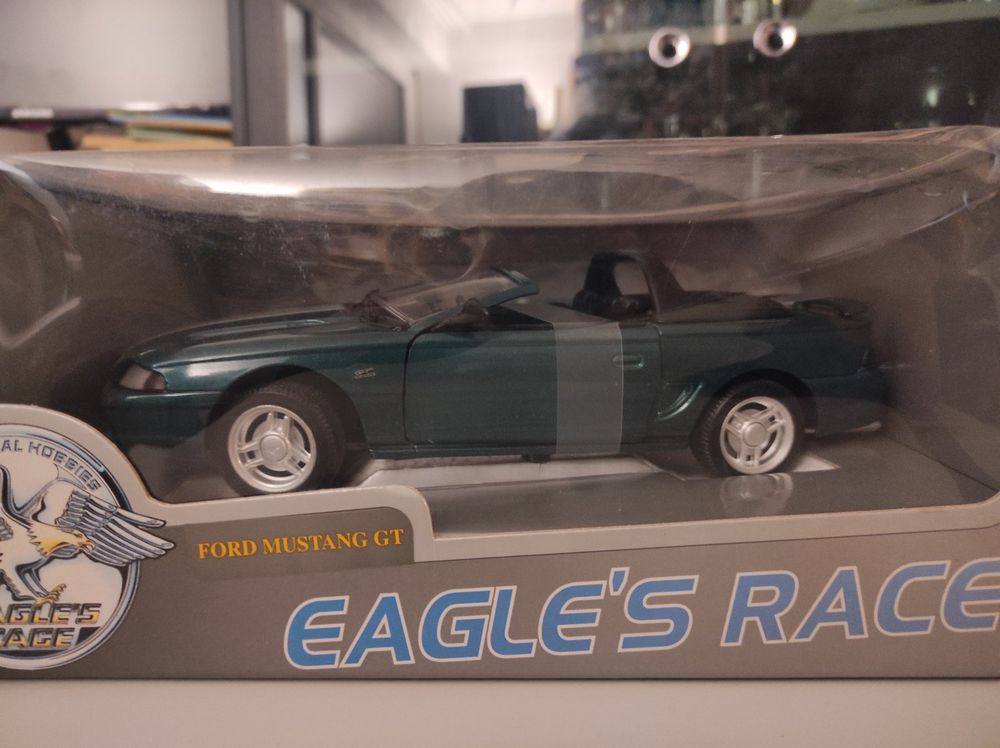 PONY CAR, FORD MUSTANG GT Cabriolet 1994 V8 - 5L Muscle car. - pièces