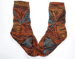 Warme, handgestrickte Socken mit tollem Muster, Grösse 37/38