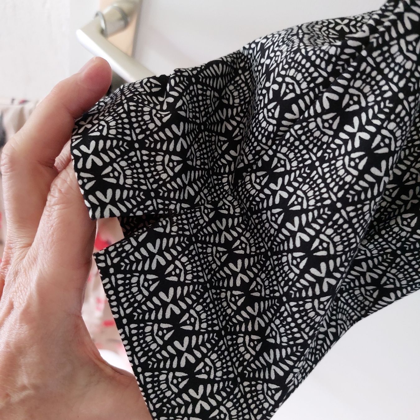 C&A Pantaloni: Hose, 40, ethnomuster schwarz weiss – Usato da Freienbach venduto da Stuagert 4