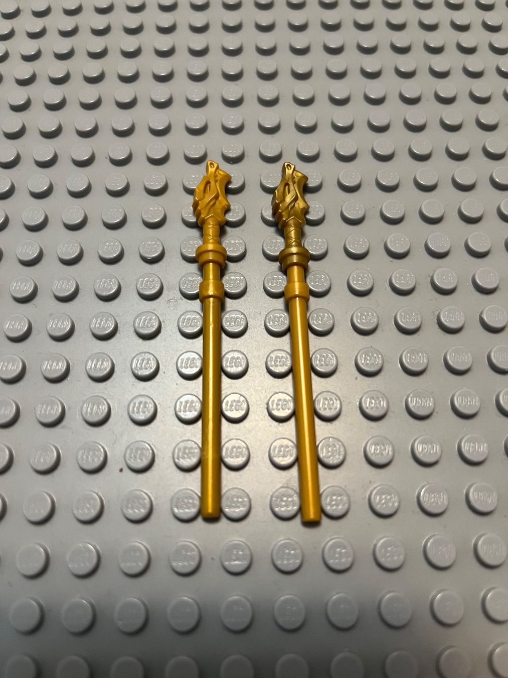 Lego Kit di costruzioni: Lego 2x Ninjago Stab mit Drachen Kopf – Usato da Basel venduto da Swi-7621