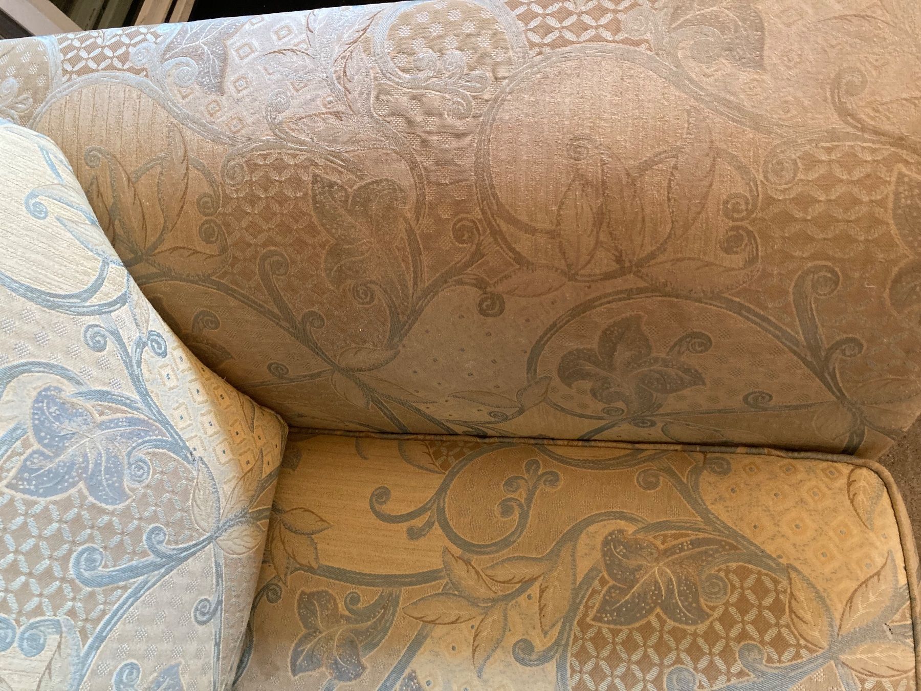 Sofas: Sofa – Gebraucht aus Erstfeld von Pfiffholder 4
