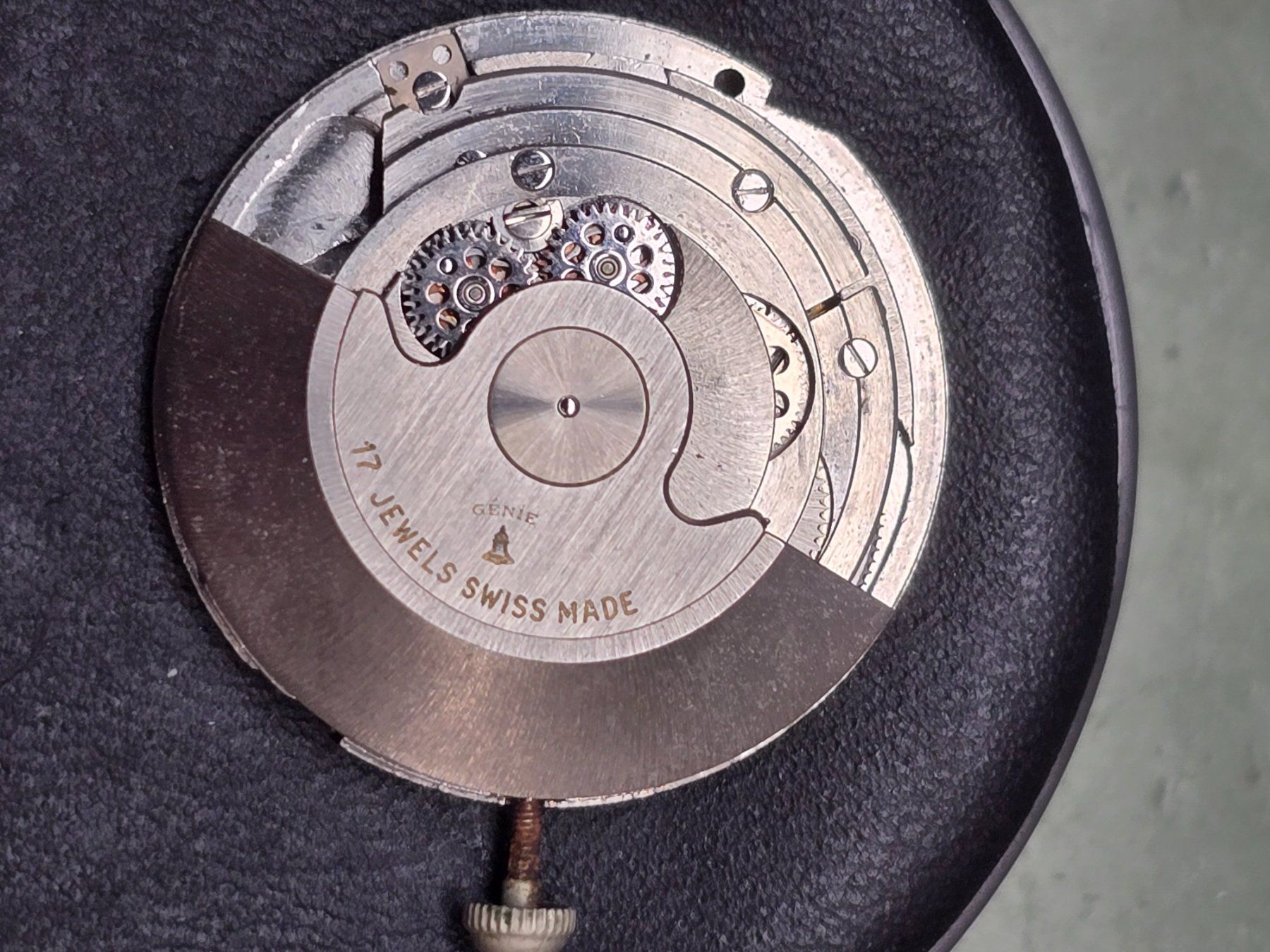 Eta Montres: Mouvement ETA 2452 – D'occasion à Tramelan par Nirdan 1