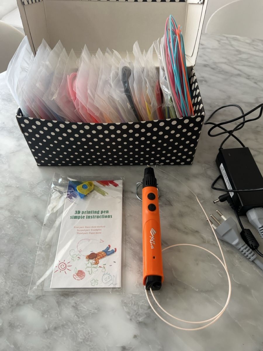 Imprimante 3D: 3D Drucker-Stift inkl.27+ bunte PLA Filamente – D'occasion à Hünenberg See par mississauga