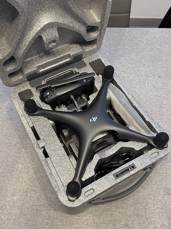 DJI Modellismo RC: Vendo DJI Phantom 4 Pro Obsidian Edition – Usato da Castel San Pietro venduto da cRii2103 1