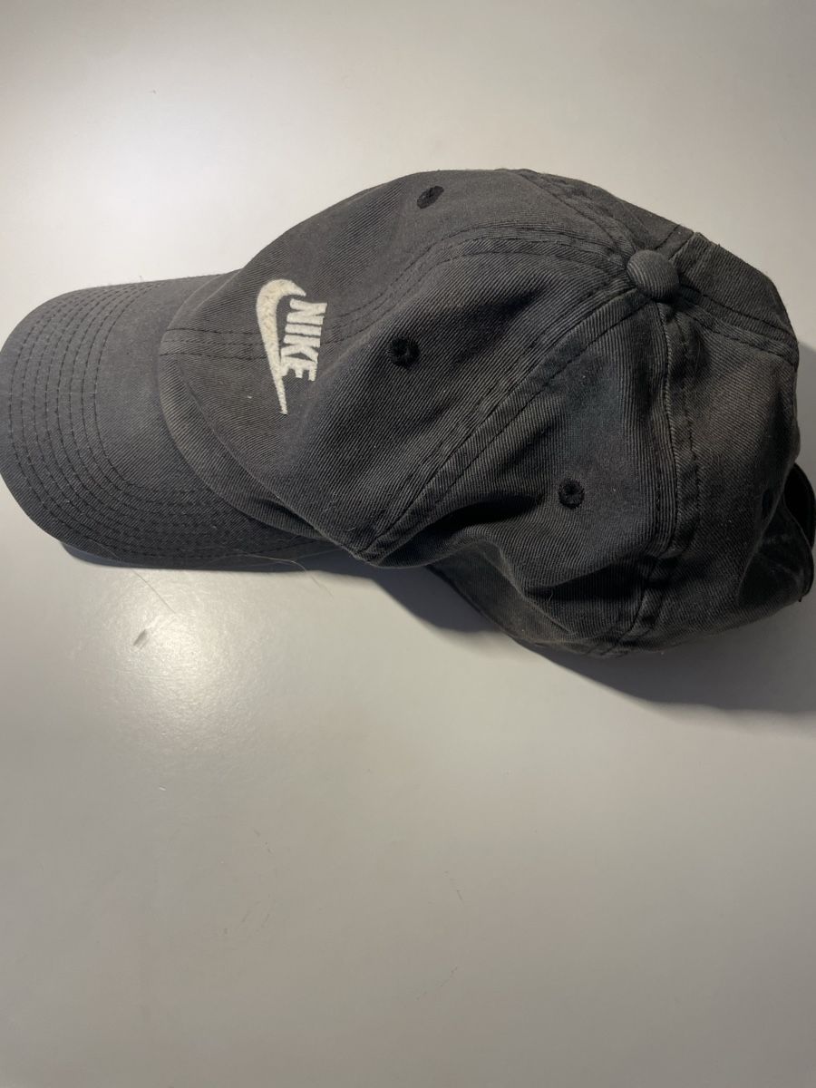 Altro in  Abbigliamento & Accessori: Nike Cap – Nuovo (secondo la descrizione) da Jona venduto da liv_kjr6 2