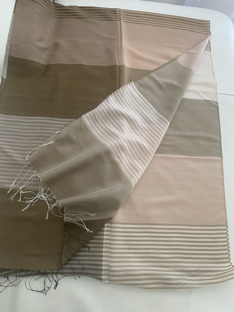 Foulard & Sciarpe: Seiden Schal 🌸 – Usato da Opfikon venduto da Luis144 1