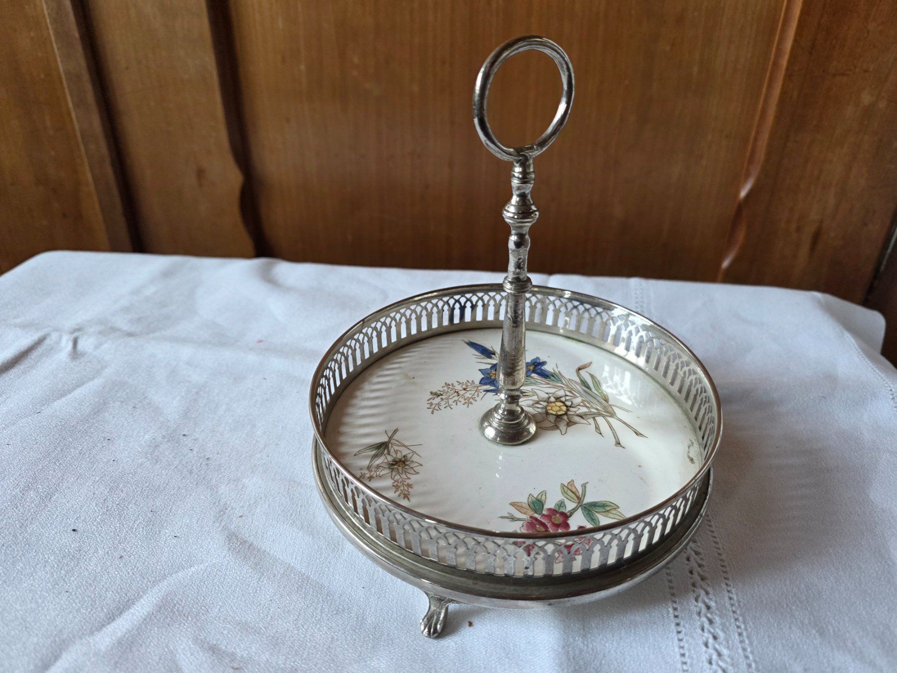 Piatti: antike Etagere silbernes Metall Emaille Servierer – Usato da Walterswil BE venduto da Lonitti 7