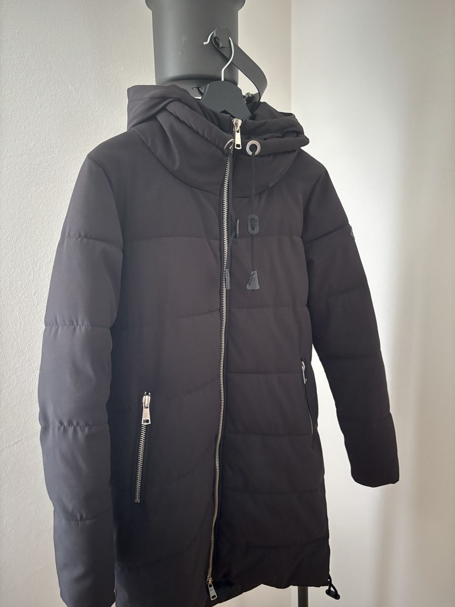 Esprit Cappotti: Schwarzer Daunenmantel – Usato da Zürich venduto da elleon44