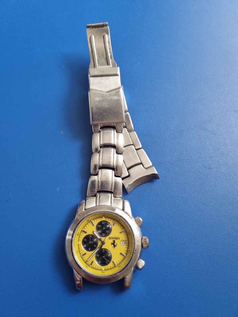 Ferrari Uhren: Ferrari Uhr – Gebraucht aus Schaffhausen von Leveron13 4