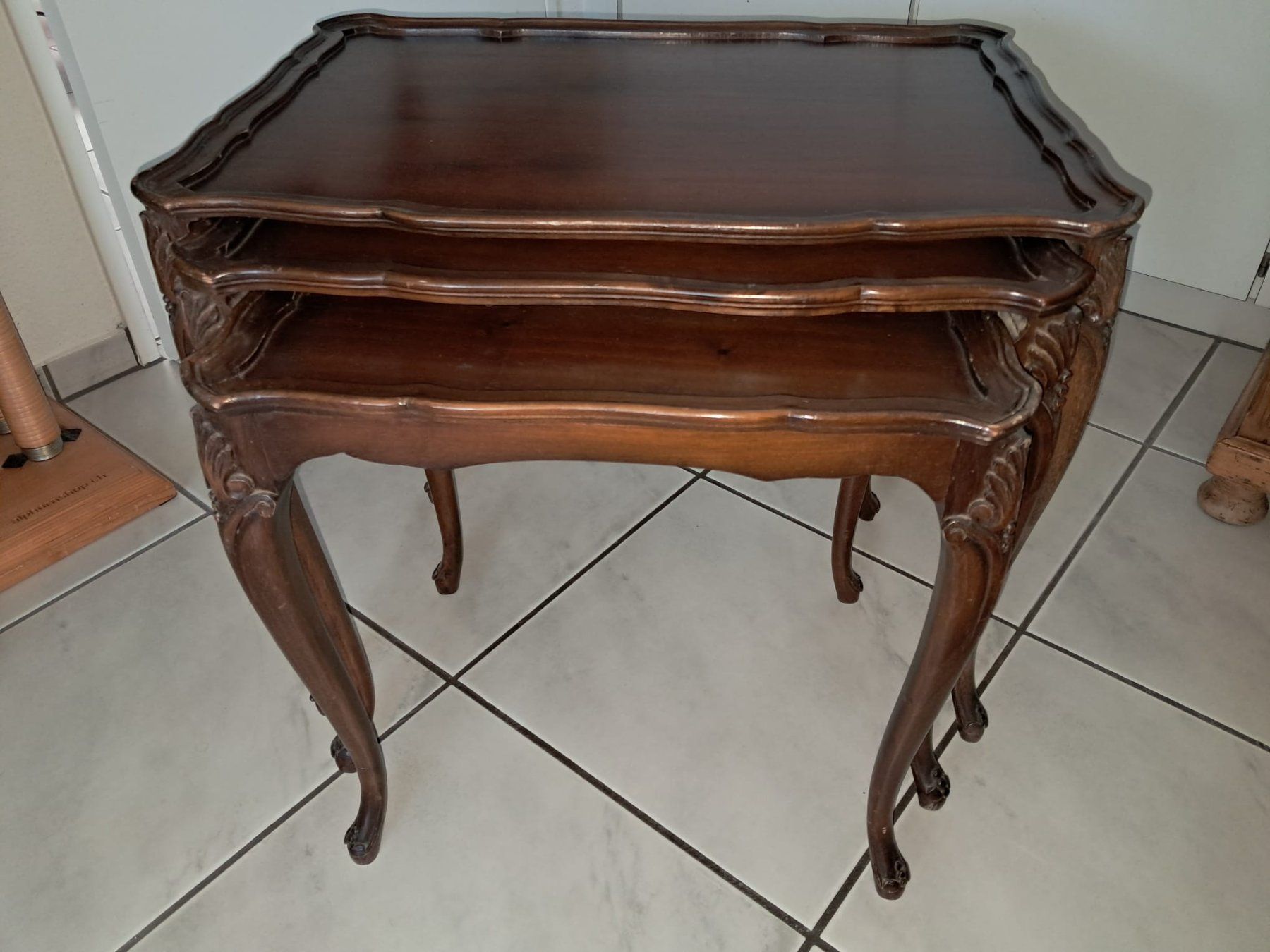Set di tavolo e panche: Beistelltische 3er-Set – Usato da Aesch BL venduto da Aesch58