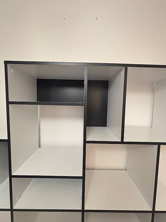 Scaffali: Modernes Regal schwarz weiss – Usato da Derendingen venduto da Natiii12 1