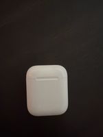 Apple AirPods 1 Generation with Charging Case Used