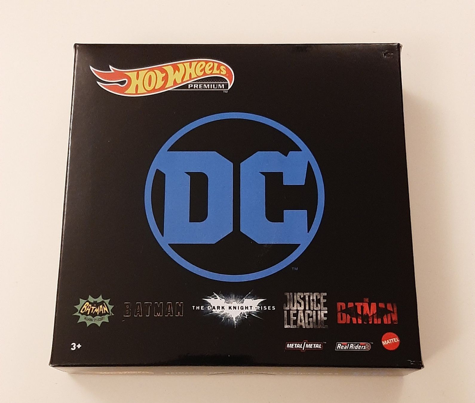 Hot Wheels Modellini d'auto: Hot Wheels DC Premium Batman – Nuovo e nell'imballaggio originale da Regensdorf venduto da 8Collect