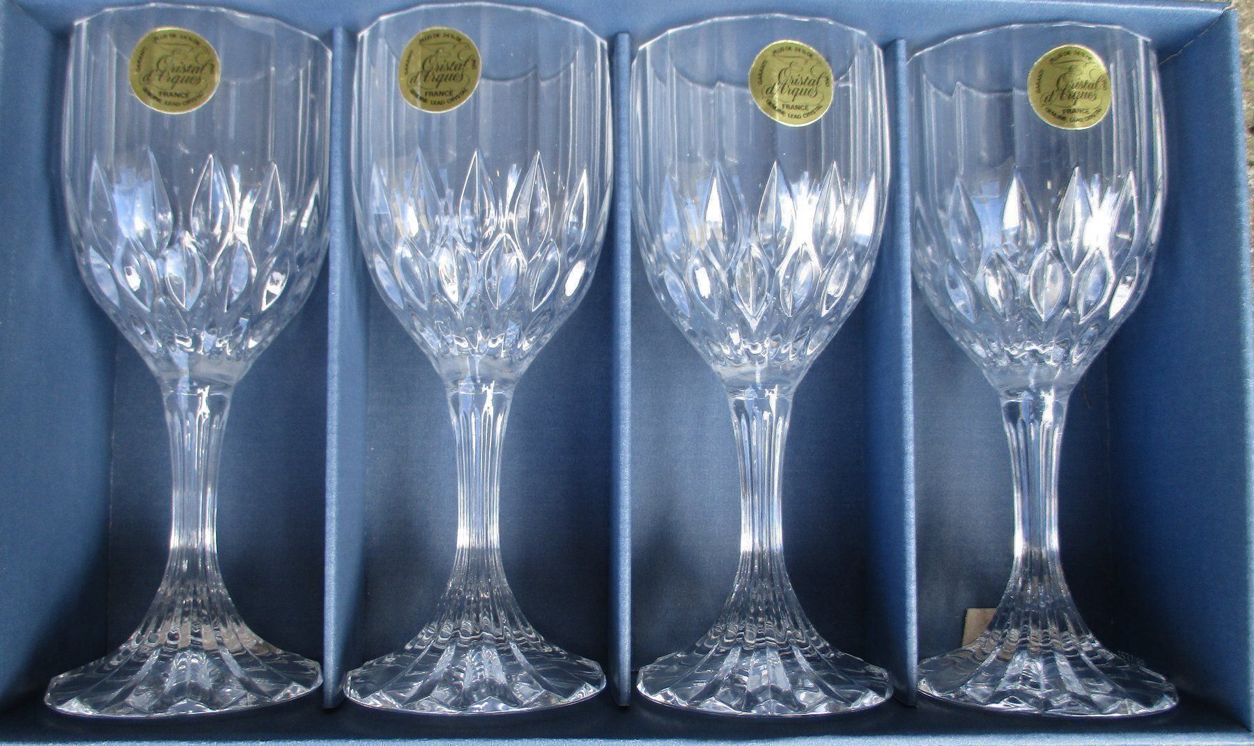 Bicchieri: Schöne Gläser / 4er Set 13cl – Nuovo (secondo la descrizione) da Flumenthal venduto da novbra