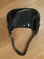 Glänzende Lacktasche Schwarz - Perfekt für den Sommer!