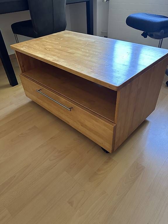 Cassettiere: Holz Möbel – Usato da Bellach venduto da ret_bs5k