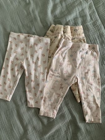 3 Babyhosen Grösse 68 Motiv Tiere/Regenbogen/Blume