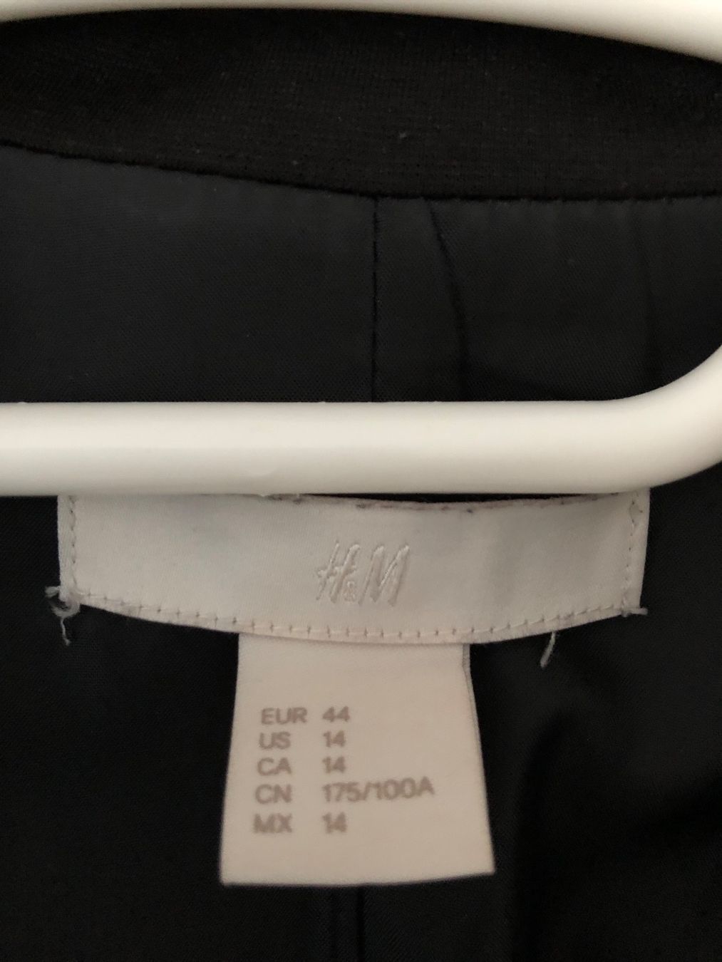 H&M Giacche: H&M Blazer, schwarz, Gr.40 – Usato da Horn venduto da Resvi 1