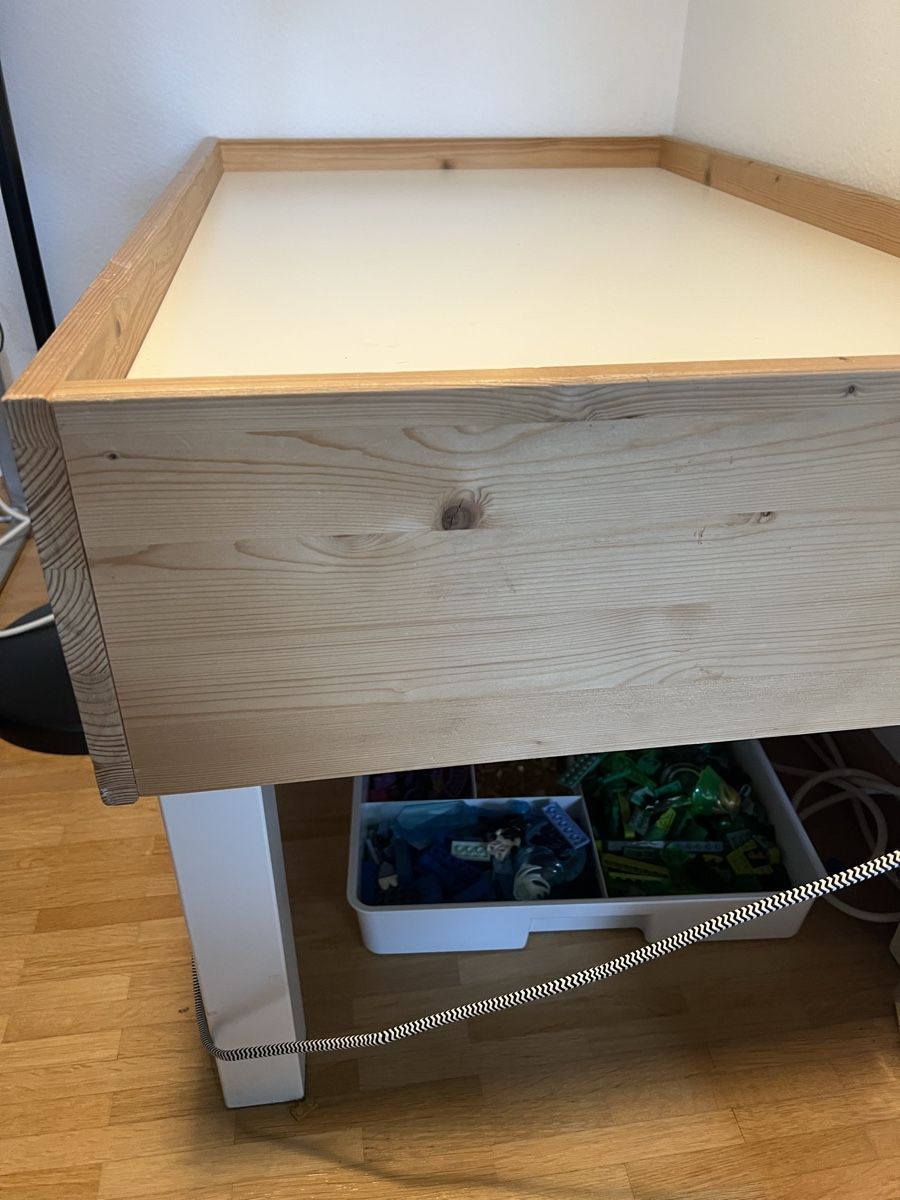 Tavoli: Lego bauen Tisch IKEA mit kante – Usato da Altstätten SG venduto da ruf_7sp5