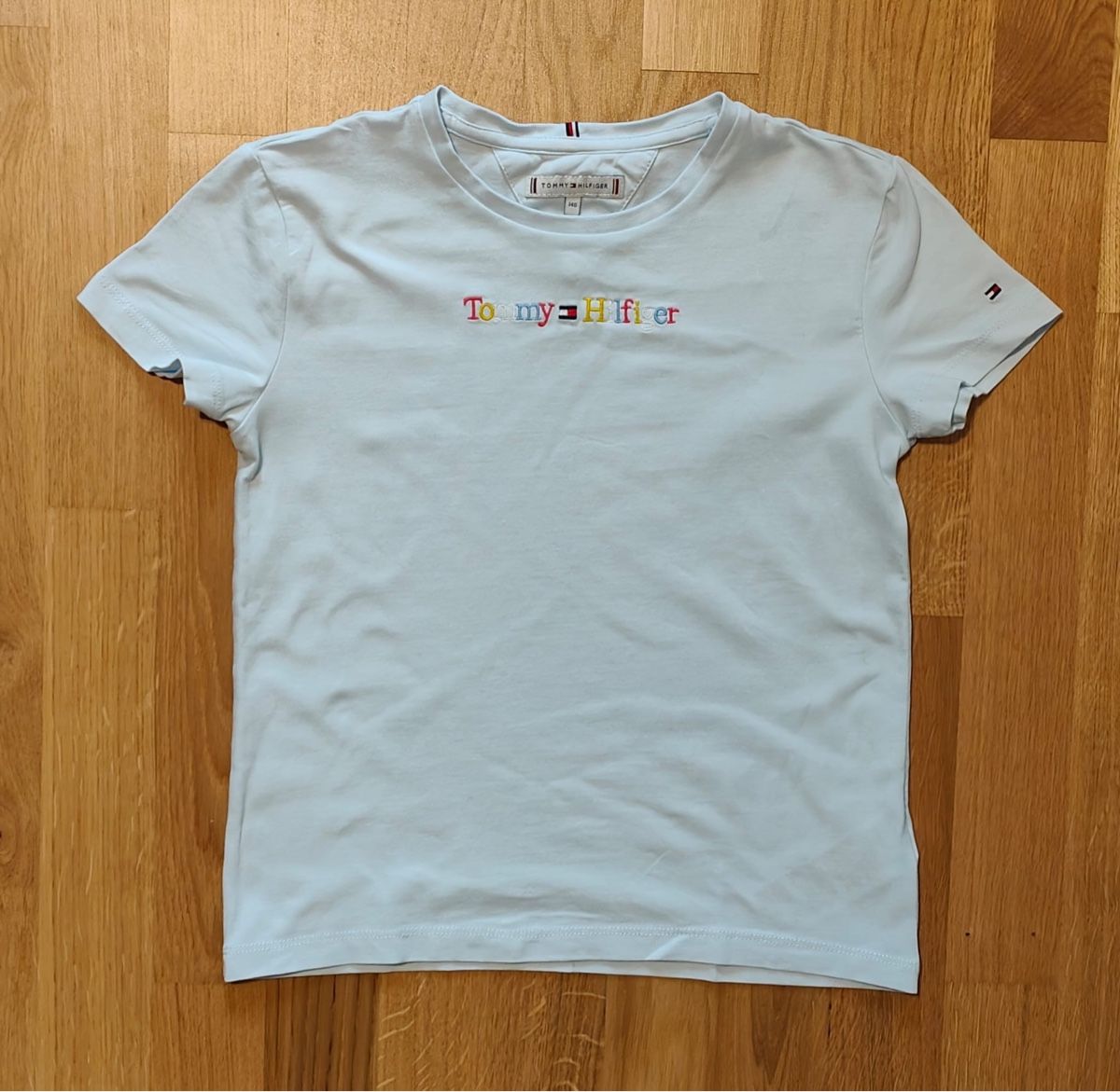 Tommy Hilfiger Hemden, T-Shirts & Polos: Tommy Hilfiger Shirt, Grösse 140 – Neu (gemäss Beschreibung) aus Kleinandelfingen von les_gb7w