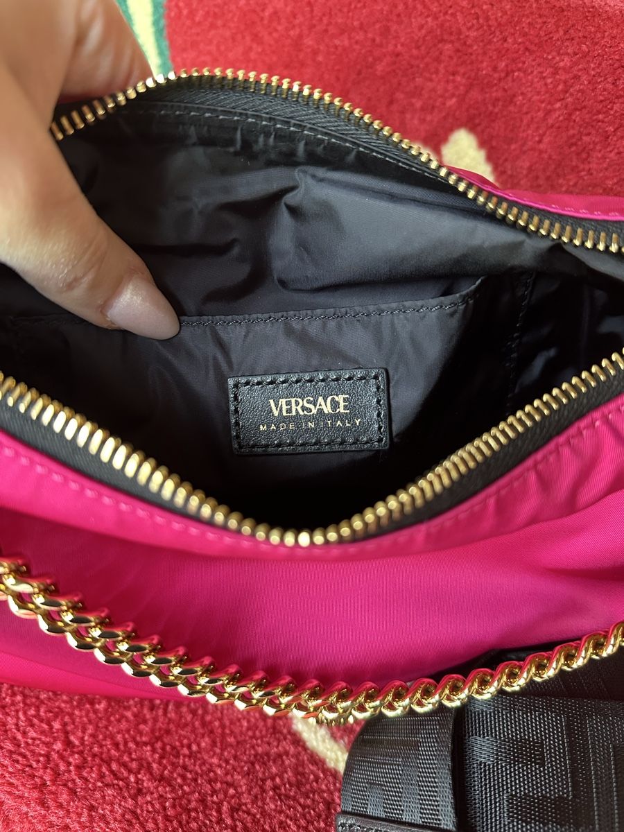 Versace Borse da donna: Versace Tasche Medusa Nylon – Nuovo (secondo la descrizione) da Luzern venduto da ariazalea 7