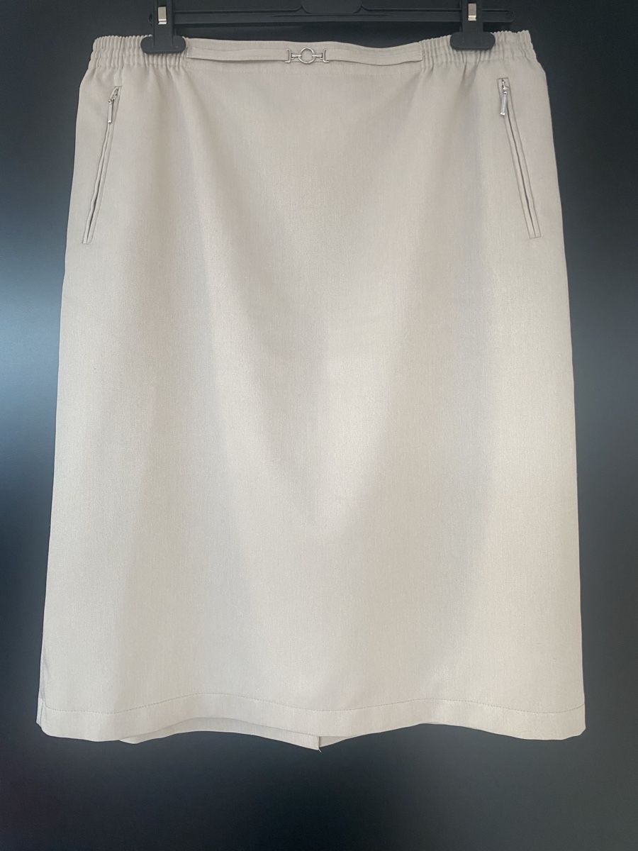 C&A Gonne: Jupe/Rock beige Gr. 44 C&A Canda Polyester – Usato da Meggen venduto da 6003Luzern