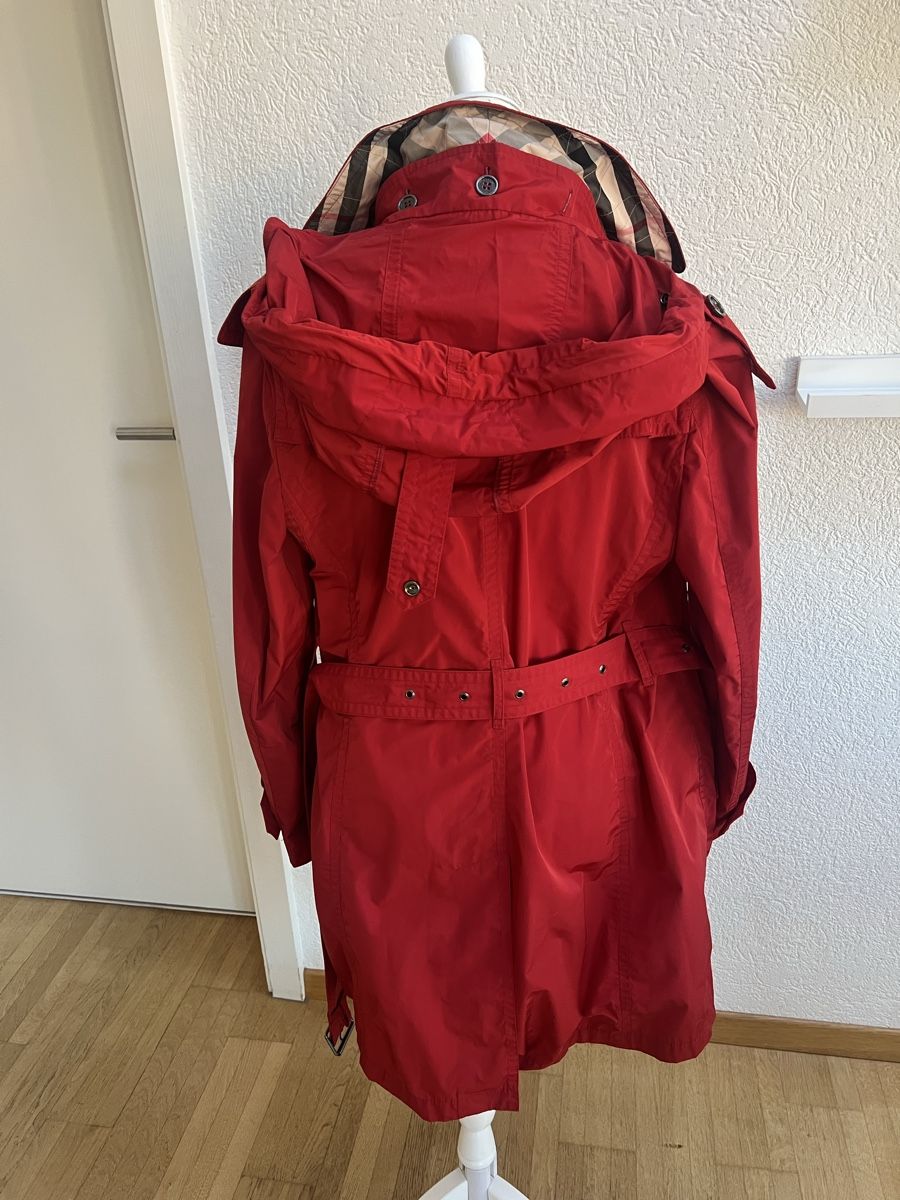 Burberry Cappotti: Roter Burberry Trenchcoat  – Usato da Ostermundigen venduto da Steff18 2