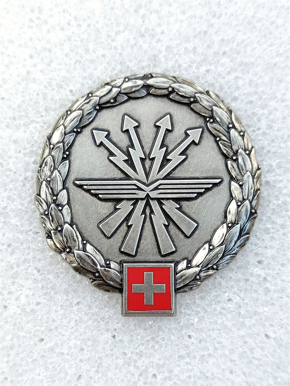 Placchette & Badge: Béretemblem LVb FU 30 neu – Nuovo (secondo la descrizione) da Bauma venduto da SwissMilitaria